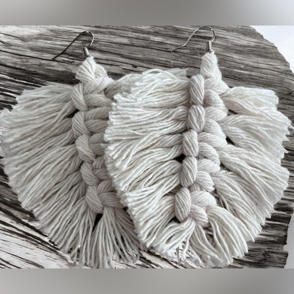 Accessories - Elegant White Macrame Earrings Approximately 3x3”